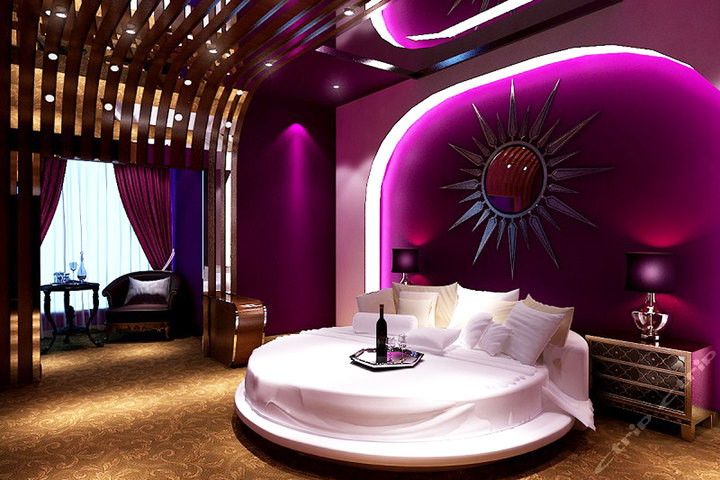 【雁塔区】尊享西安罗曼主题酒店主题房3小时!