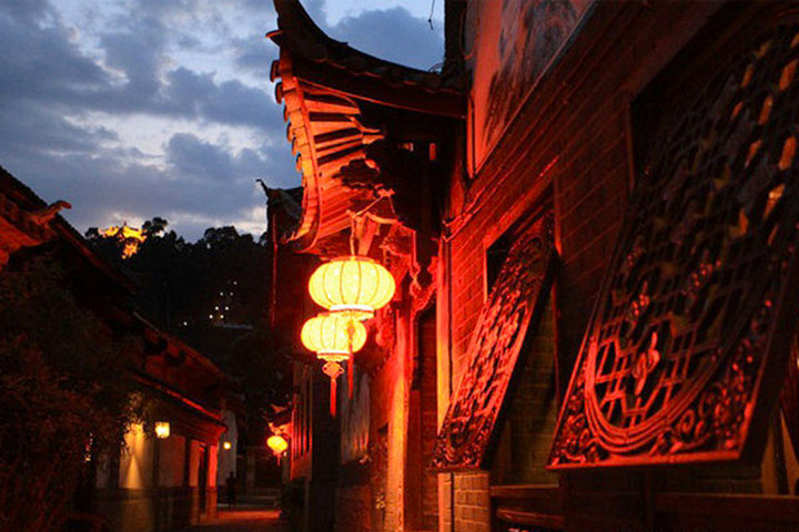 丽江镜花园精品客栈—大门