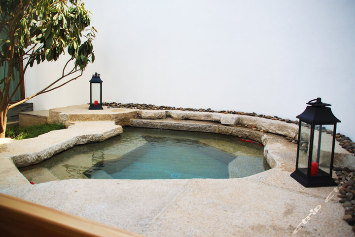 西安华清御汤酒店(宝积池温泉成人票)