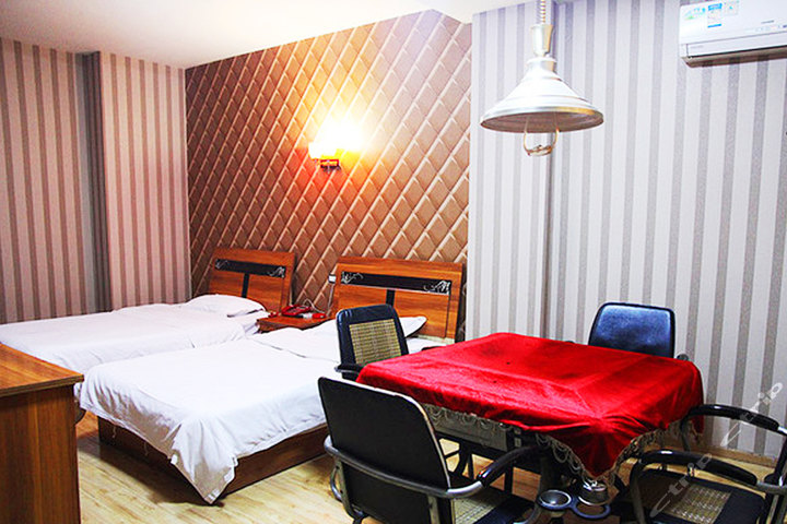 彩云阁宾馆(豪华双人棋牌房)团购-原价178元-团购仅售149元,武汉酒店