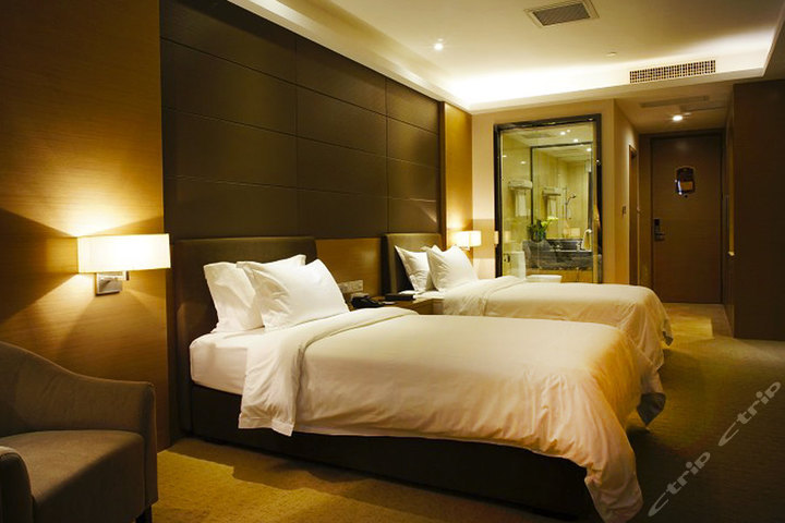 深圳皇朝商务酒店(豪华客房)