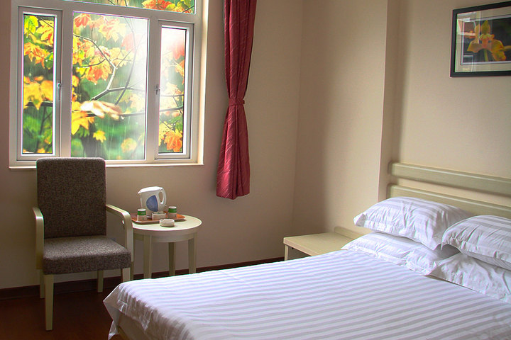 夏商·怡庭快捷酒店(厦门白兰店)—标准双人房