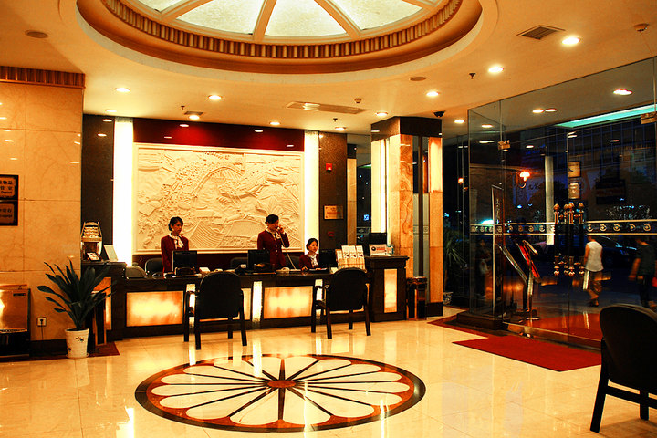 衡阳神龙百度大酒店