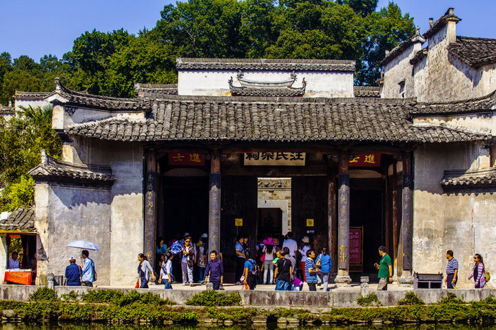 尊享黟县宏村树人堂客栈三人间1晚 宏村景区门票3张 宏村线路免费讲解