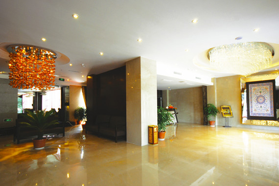 岷山大酒店图片