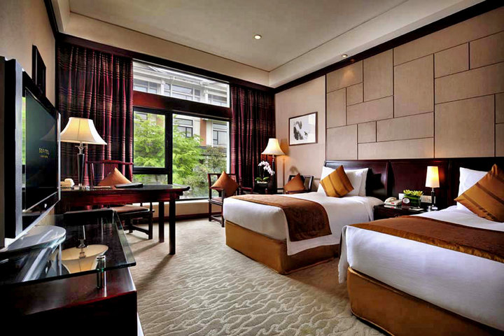 【杭州世外桃源皇冠假日酒店团购】杭州世外桃源皇冠酒店(皇冠高级房