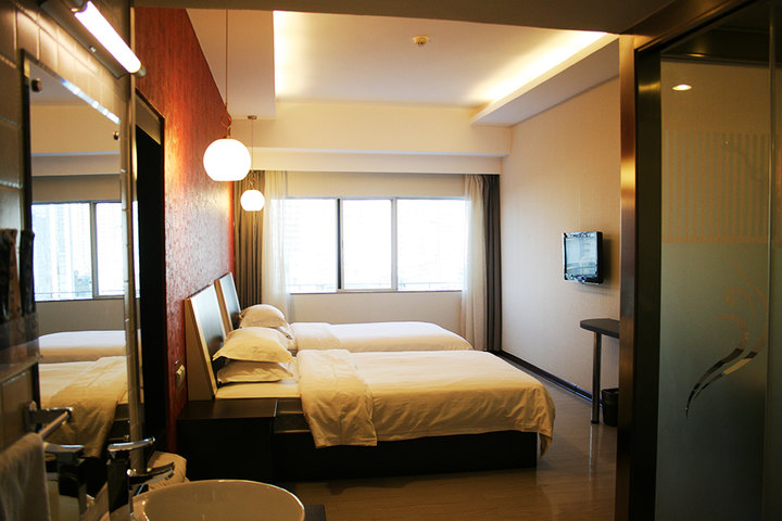 云上四季连锁酒店(昆明百大店)