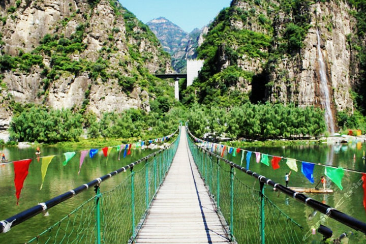 保定野三坡华强宾馆(标间 十渡东湖港票)