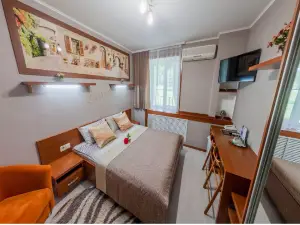 City Hotel