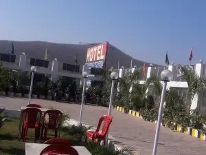 Hotel Poonam Mahal
