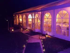 Antrobus Arms Hotel