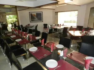 Savshanti Lake Resort