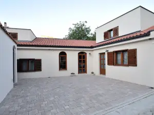 Villa Divani