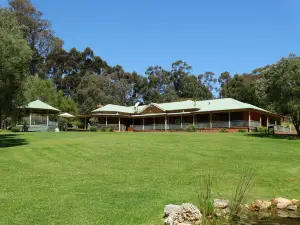 Pinda Lodge