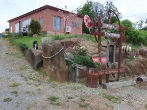 Cherry Top Farmstay - Boutique Eco Village